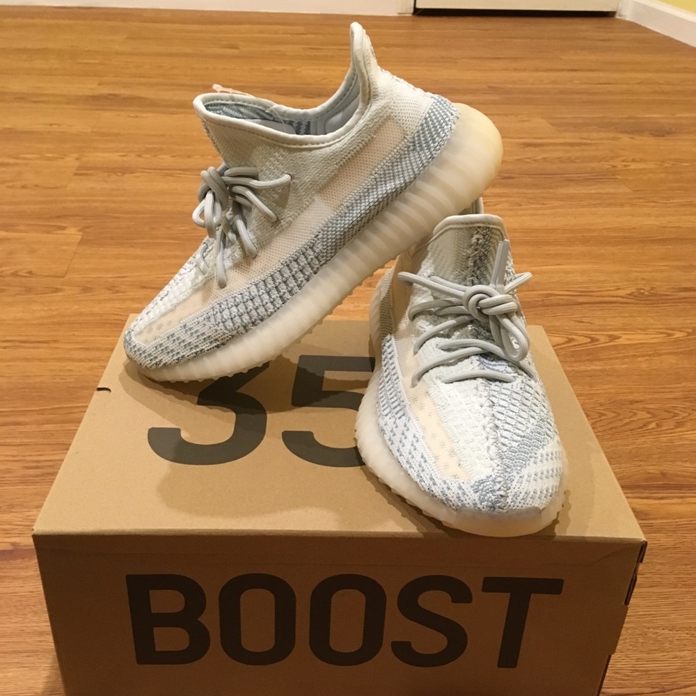 Adidas Yeezy Boost 350 V2 Cloud White Sz 8.5 WMNS - Picture 2 of 8